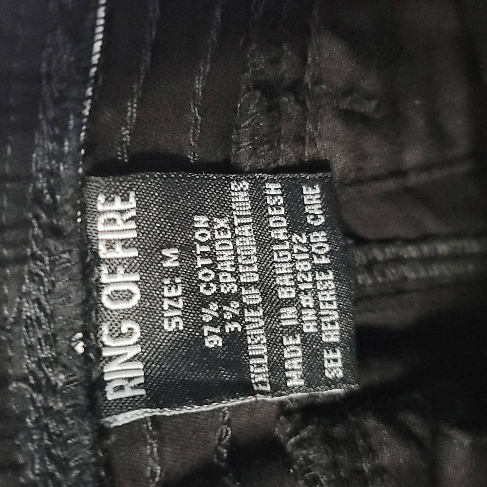 Shorts - Picture 4 of 5